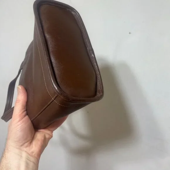 Vintage CoachBleecker Satchel No. 9303 in Mahogany Glove-Tanned Leather